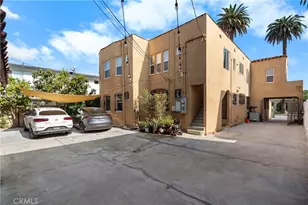 137 N Hamilton Dr, Beverly Hills, CA 90211 - Photo 31