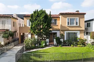 137 N Hamilton Dr, Beverly Hills, CA 90211 - Photo 1