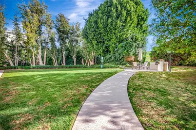 5220 Premiere Hills #221, Woodland Hills, CA 91364 - Photo 31