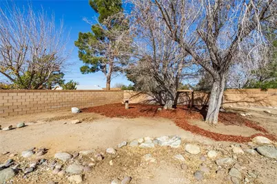 2741 W Avenue L4, Lancaster, CA 93536 - Photo 29