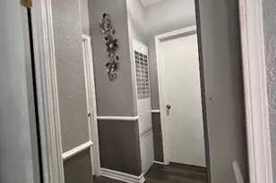 7560 Woodman, Van Nuys, CA 91405 - Photo 15