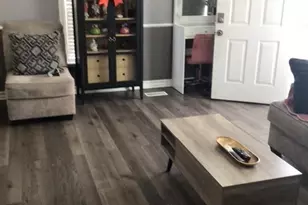 7560 Woodman, Van Nuys, CA 91405 - Photo 7