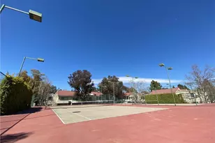 27236 Luther, Canyon Country, CA 91351 - Photo 35