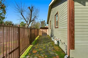 21511 Bassett St & 6903 Alabama Ave, Canoga Park, CA 91303 - Photo 13