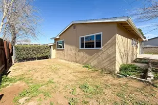 1560 W Ave H-10, Lancaster, CA 93534 - Photo 21