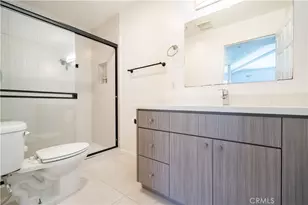 18347 Saticoy, Reseda, CA 91335 - Photo 5