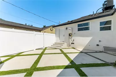 11912 Elkwood Street, North Hollywood, CA 91605 - Photo 23
