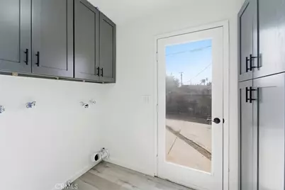 9709 Willis, North Hills, CA 91343 - Photo 21