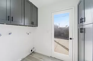 9709 Willis, North Hills, CA 91343 - Photo 21