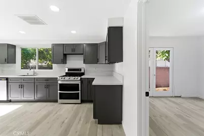 9709 Willis, North Hills, CA 91343 - Photo 19