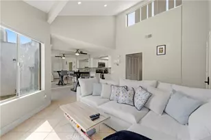 18408 Hatteras Street, Tarzana, CA 91356 - Photo 13