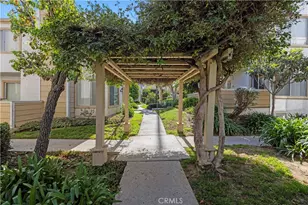 18408 Hatteras Street, Tarzana, CA 91356 - Photo 39