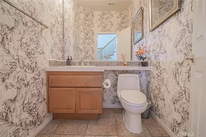 22440 Skylake Place, Saugus, CA 91390 - Photo 17