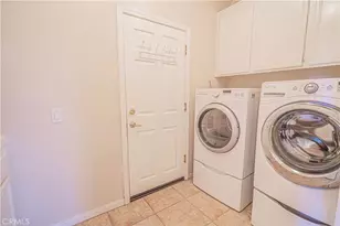 22440 Skylake Pl, Saugus, CA 91390 - Photo 19