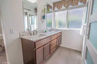 23514 Via Decano, Valencia, CA 91355 - Photo 33