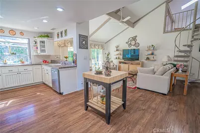 23514 Via Decano, Valencia, CA 91355 - Photo 9