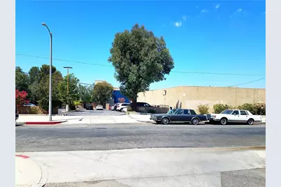 7912 Foothill Boulevard, Sunland, CA 91040 - Photo 9