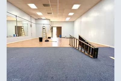 7912 Foothill Boulevard, Sunland, CA 91040 - Photo 3