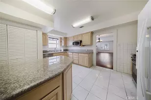 6318 Eileen Ave, Los Angeles, CA 90043 - Photo 17