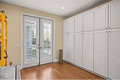 23930 Lakeside Road, Valencia, CA 91355 - Photo 15