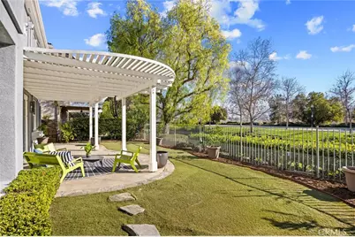23930 Lakeside Road, Valencia, CA 91355 - Photo 39