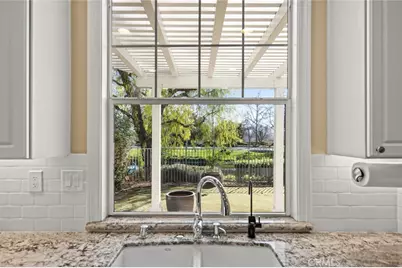 23930 Lakeside Road, Valencia, CA 91355 - Photo 11