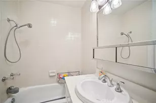 20155 Keswick Street, Winnetka, CA 91306 - Photo 13