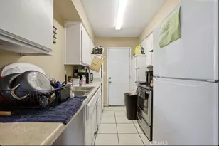 1024 Bernard St, Bakersfield, CA 93305 - Photo 5