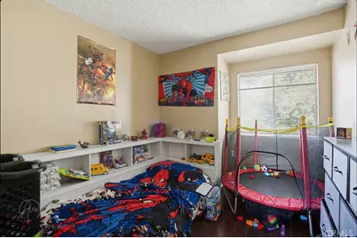 1024 Bernard Street, Bakersfield, CA 93305 - Photo 11