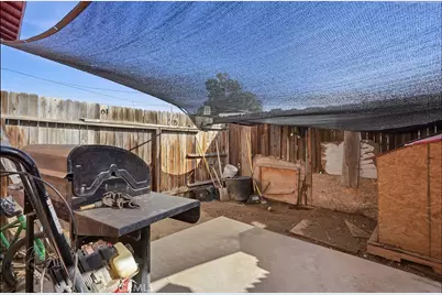 1024 Bernard Street, Bakersfield, CA 93305 - Photo 13