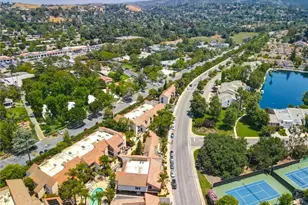 23391 Park Sorrento, Calabasas, CA 91302 - Photo 31