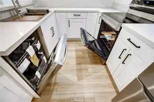 23391 Park Sorrento, Calabasas, CA 91302 - Photo 11