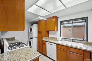 8784 1/2 Wyngate, Sunland, CA 91040 - Photo 9