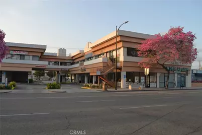 916 W Burbank Boulevard, Burbank, CA 91506 - Photo 1