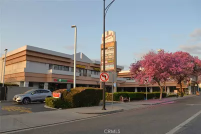 916 W Burbank Boulevard, Burbank, CA 91506 - Photo 3