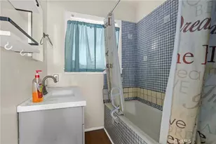 11192 Osborne St, Sylmar, CA 91342 - Photo 19