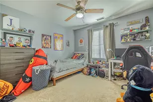 24345 Caladium, Valencia, CA 91354 - Photo 33