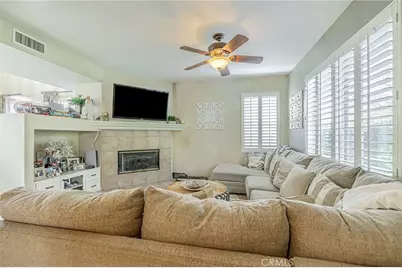 24345 Caladium, Valencia, CA 91354 - Photo 13