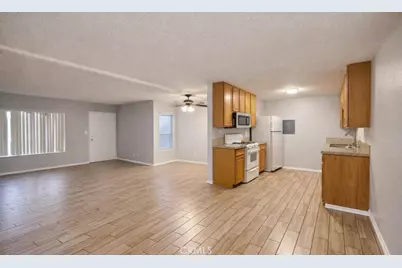 2040 W Avenue J13, Lancaster, CA 93536 - Photo 3