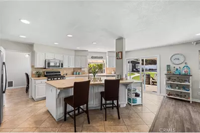22435 Cardiff Drive, Saugus, CA 91350 - Photo 7