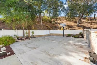 22435 Cardiff Drive, Saugus, CA 91350 - Photo 45