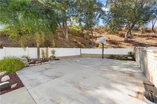 22435 Cardiff Dr, Saugus, CA 91350 - Photo 45