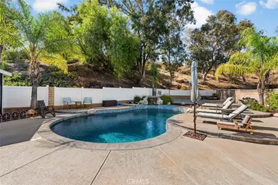 22435 Cardiff Drive, Saugus, CA 91350 - Photo 39