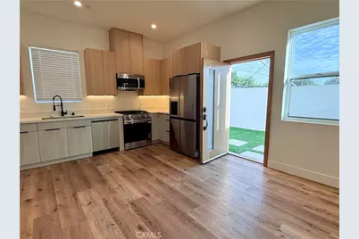 6900 Corbin Avenue, Reseda, CA 91335 - Photo 31