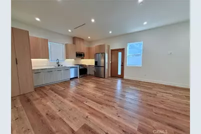 6900 Corbin Avenue, Reseda, CA 91335 - Photo 27