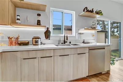 6900 Corbin Avenue, Reseda, CA 91335 - Photo 15