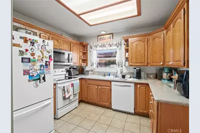 556 Callet, Palmdale, CA 93551 - Photo 5