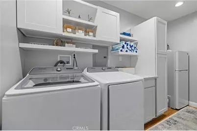 10124 Debra Avenue, Granada Hills, CA 91343 - Photo 35