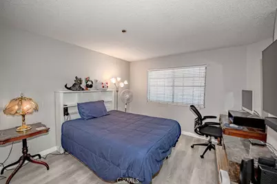 6545 Reseda Boulevard #3, Reseda, CA 91335 - Photo 9
