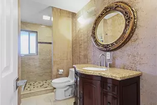 20324 Oxnard St, Woodland Hills, CA 91367 - Photo 7